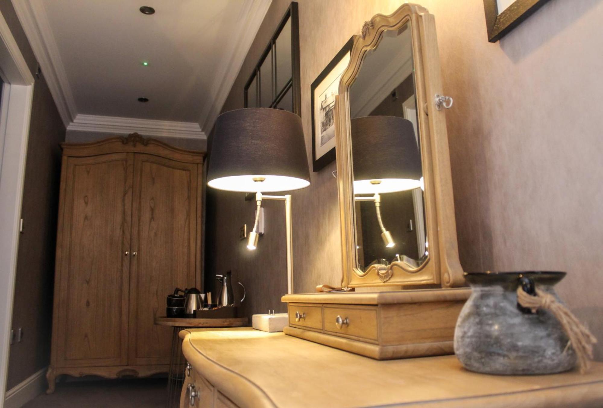 Stay On The High Street Tarporley Exterior photo